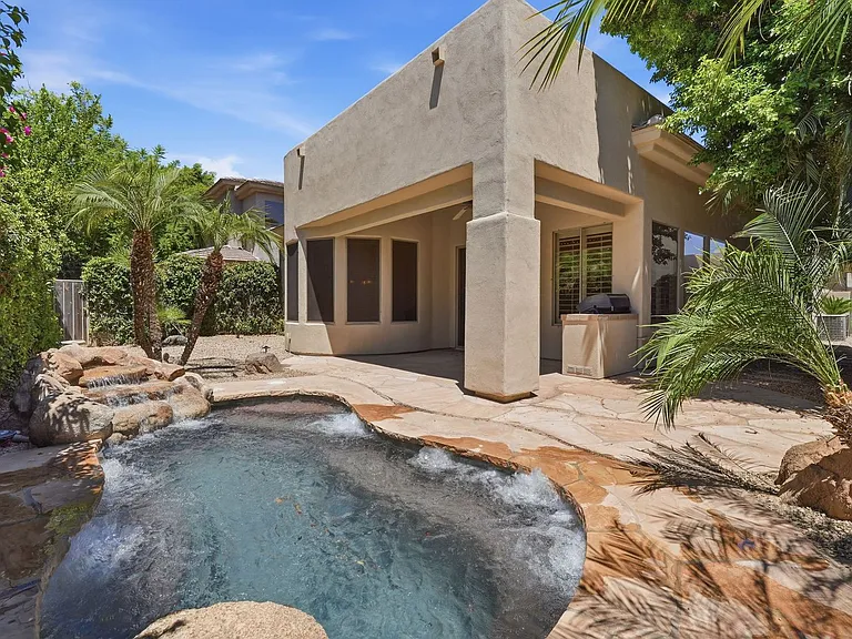 7369 E Del Acero Dr — Photo 5