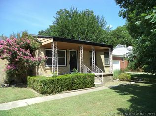 5921 E 4th Pl, Tulsa, OK 74112