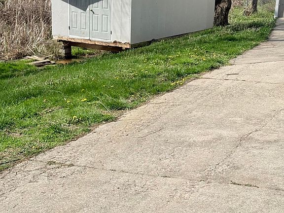 4th image of 206 Rookwood Ct