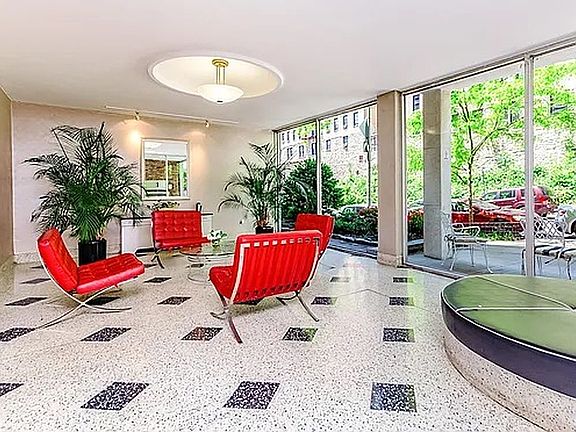2nd image of 100 Overlook Ter APT 79