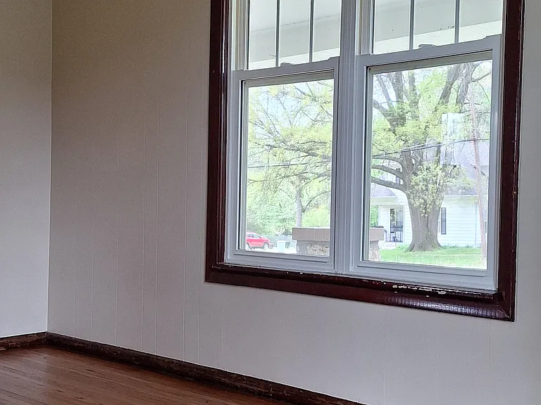 603 N College St — Photo 9