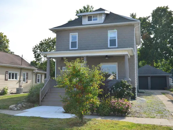 804 Van Buren St, Walkerton, IN 46574