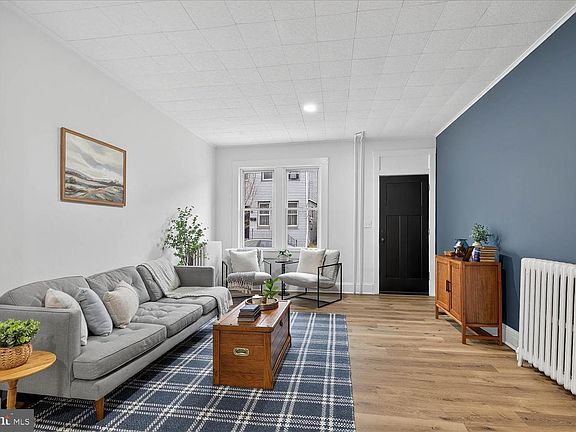 2nd image of 718 High St