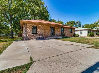 715 Cunningham St, Gainesville, TX 76240