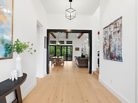 4th image of 1561 Saint Peter Ln