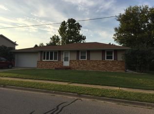 1221 W Pine St, Chillicothe, IL 61523