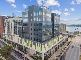 111 Worsley St #Penthouse 02, Barrie, ON L4M 0J5