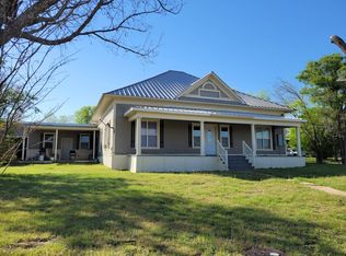 715 S College St, Hamilton, TX 76531