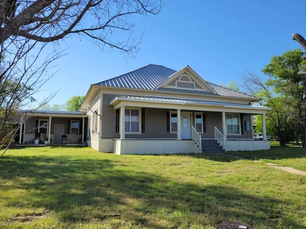 715 S College St, Hamilton, TX 76531