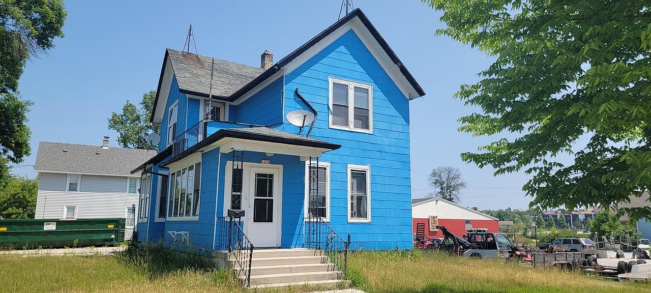 1234 Center AVENUE, Sheboygan, WI 53081 Zillow