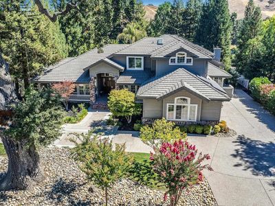 7832 Foothill Rd, Pleasanton, CA, 94566