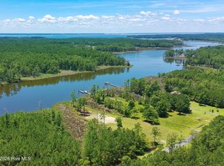 20 Bailey Pointe Dr, Belhaven, NC 27810