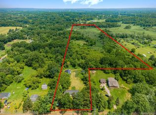 2759 Granger Rd, Ortonville, MI