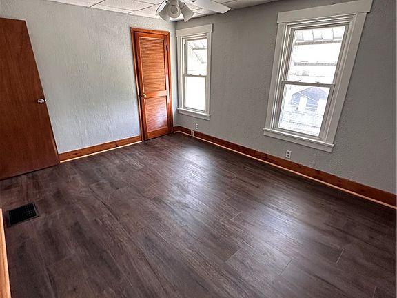 5th image of 1418 Beckham St