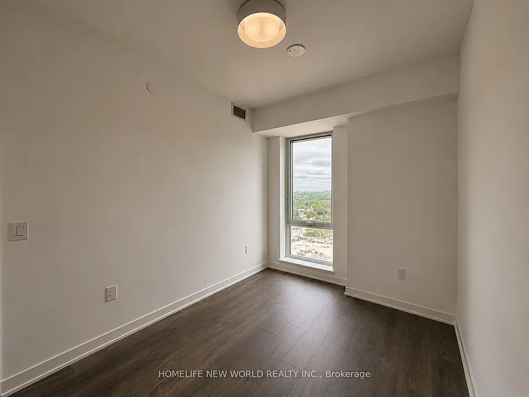 10 Oak St #1402 — Photo 7