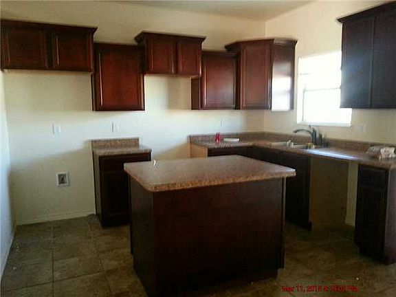 3rd image of 12641 Wolf Berry Dr