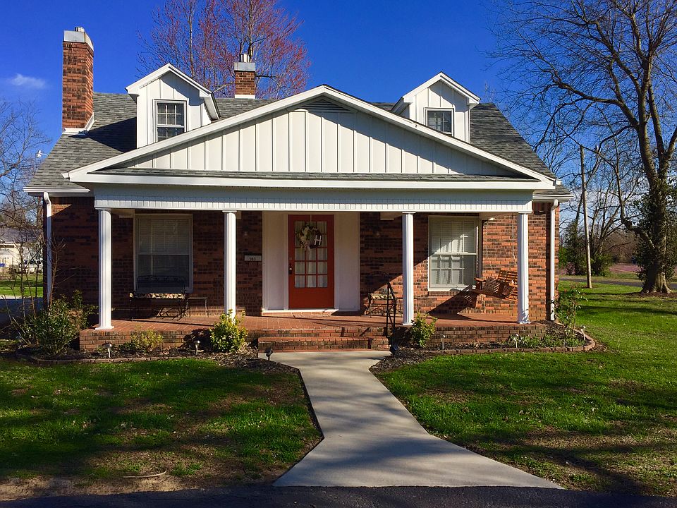 1st image of 103 Woodlawn Ct