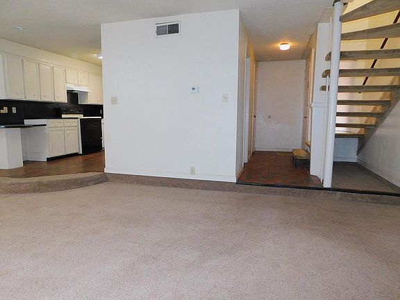 3rd image of 5022 Kenosha Ave APT D