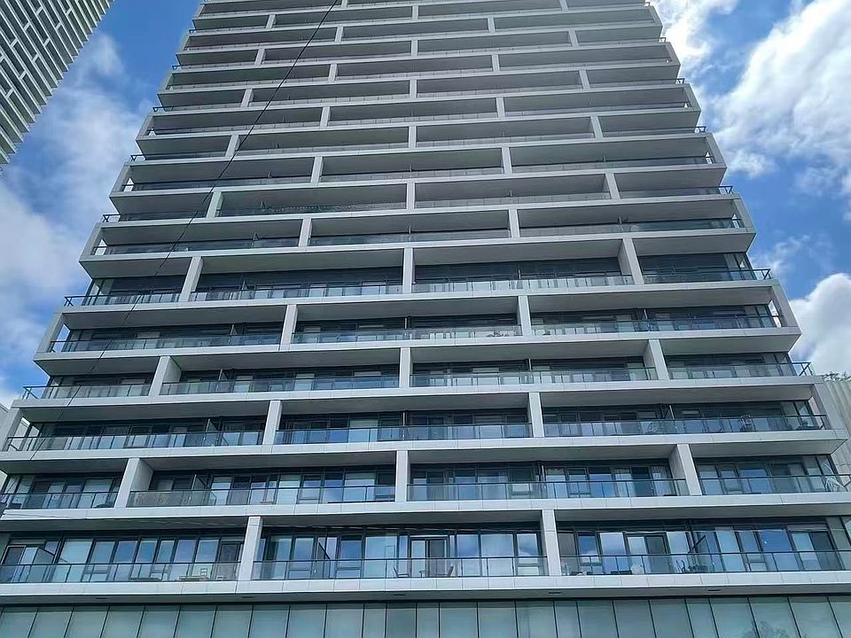 1st image of 898 Portage Pkwy #3207