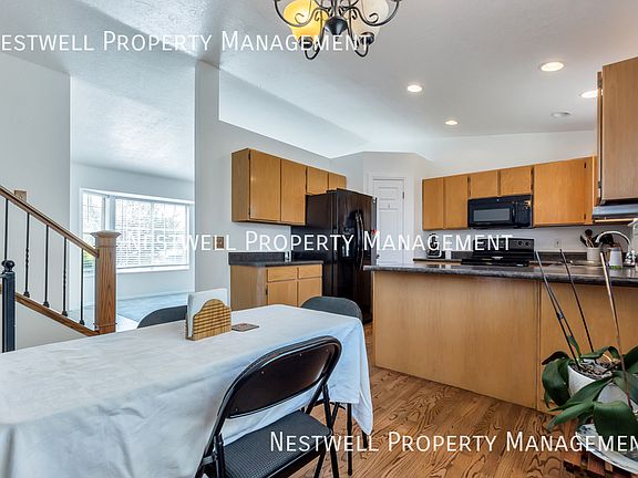 3rd image of 5902 S Sunrise Vista Cir