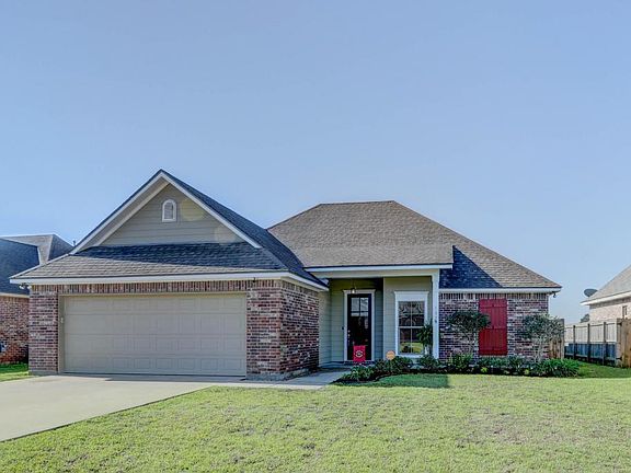2nd image of 102 Tall Oaks Ln