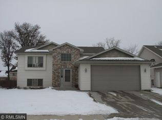 1055 29th St NE, Sauk Rapids, MN 56379