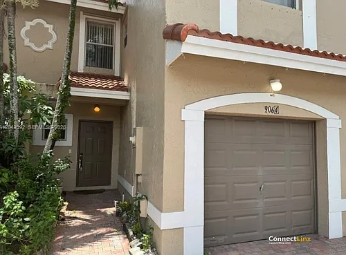 9064 NW 54th St Photo 1