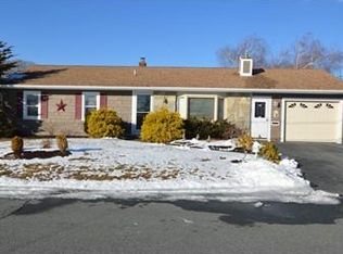 608 Eastview Ave, Somerset, MA 02726