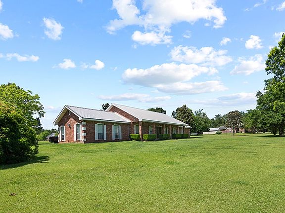 2nd image of 16 Hawkins Dr
