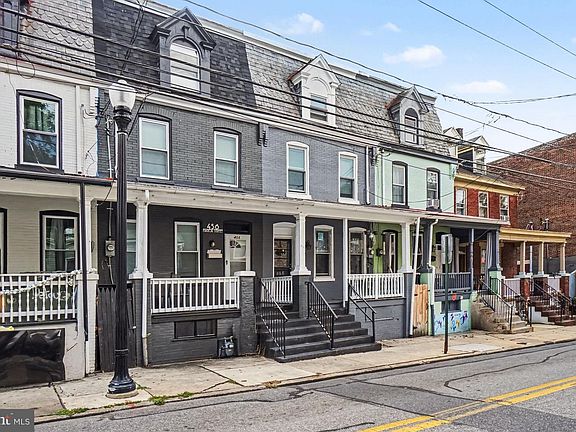 3rd image of 458 Manor St