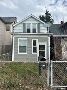 1424 W 3rd St, Davenport, IA, 52802