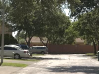 3rd image of 3351 NW 197th Ter