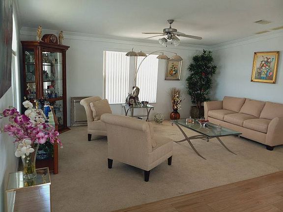 5th image of 4143 68th St N #880