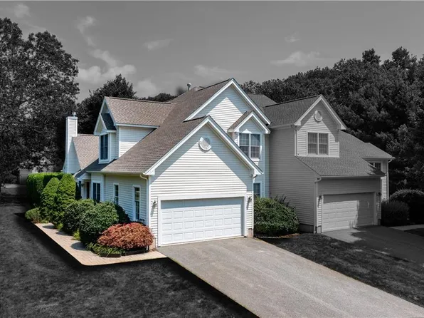 320 Sanctuary Dr, East Greenwich, RI 02818