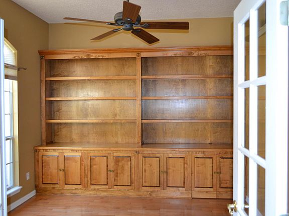 5th image of 2421 Ivy Ford Ln