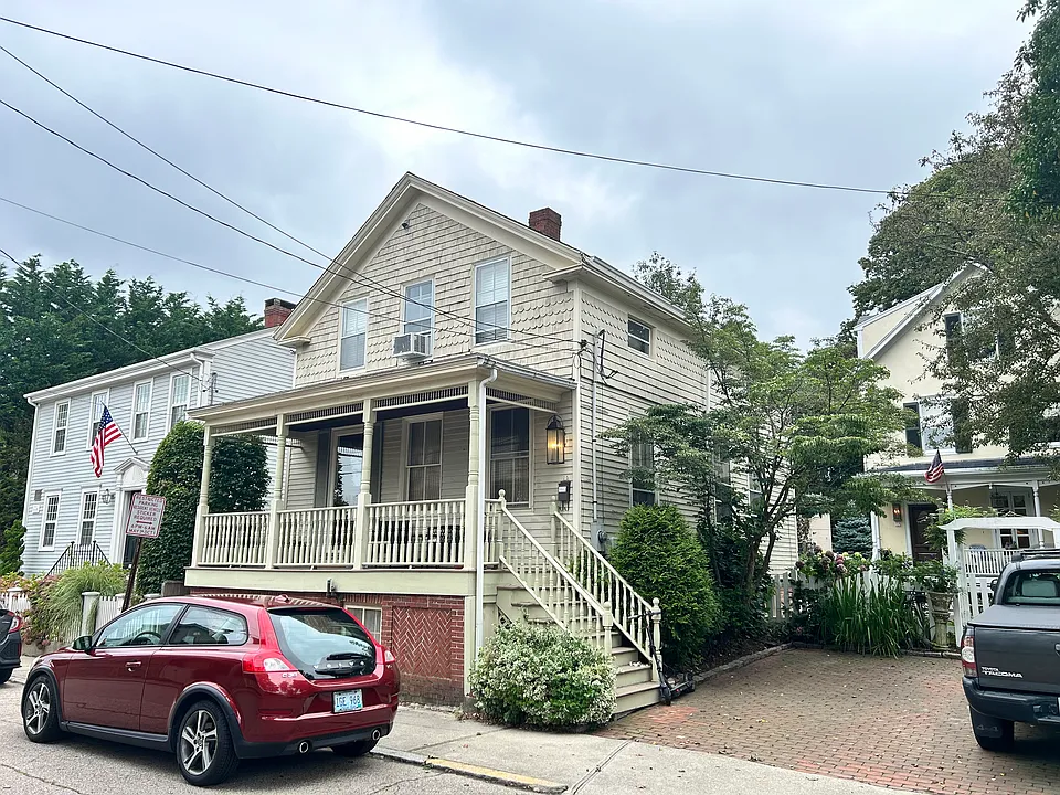 15 Chestnut St