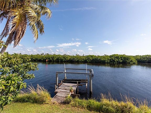 4th image of 536 Tahiti Ct