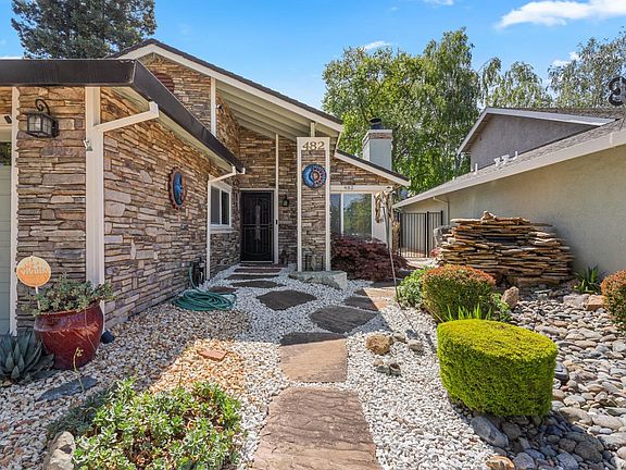 5th image of 482 De Mar Dr