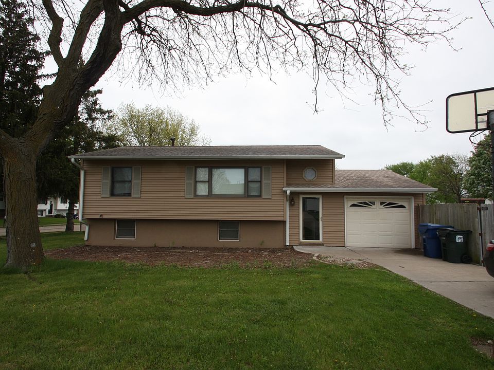 1st image of 3937 Clark Ct