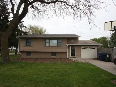 3937 Clark Ct, Davenport, IA, 52806
