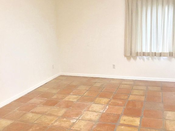 3rd image of 1412 Norton Ave