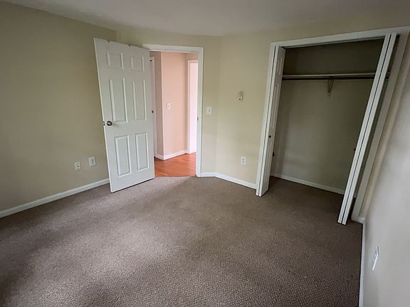 4th image of 1025 Central St APT D