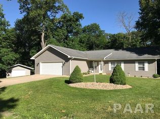 135 Cottonwood Ct, Dahinda, IL 61428