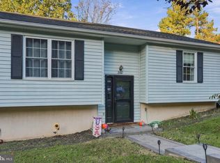 360 W Duck St, Front Royal, VA 22630