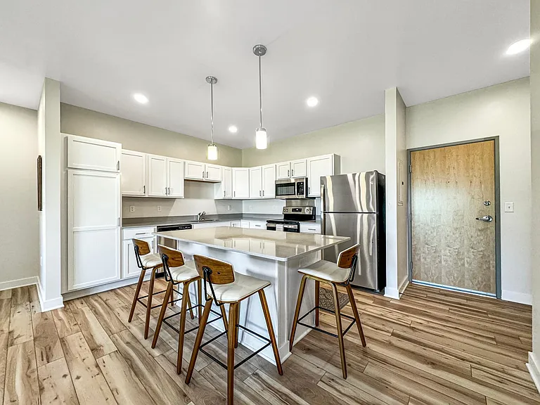 Stratford Pointe — Photo 9