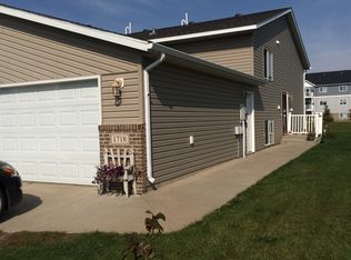 1718 41st Ave S, Moorhead, MN 56560