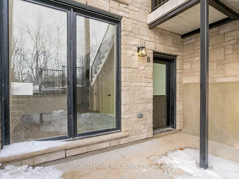 151 Richardson St #B — Photo 2