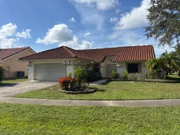 9332 Laurel Green Drive, Boynton Beach, FL 33437