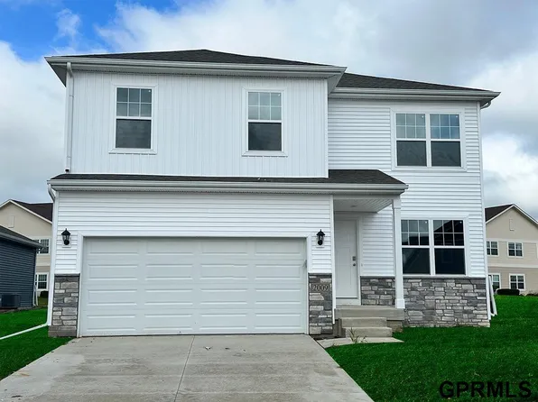 20463 Swallowtail St, Gretna, NE 68028