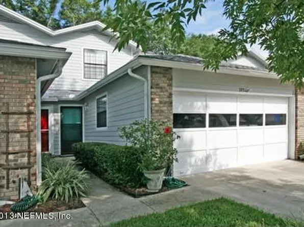 3951 Meadowview Dr N, Jacksonville, FL 32225